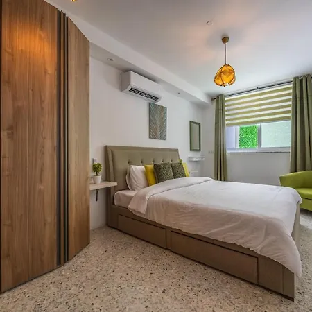 Oasis Near Private Yard Free Wifi Apartman *