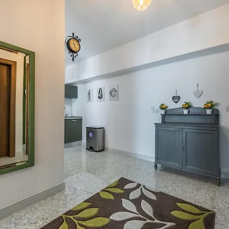 Apartman Oasis Near Private Yard Free Wifi San Ġiljan